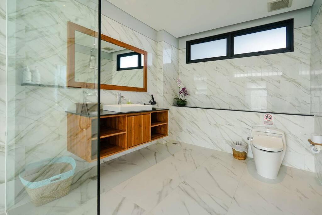 Grand Villa Uluwatu ウンガサン エクステリア 写真