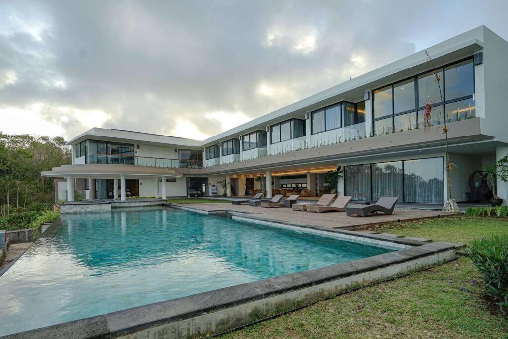 Grand Villa Uluwatu ウンガサン エクステリア 写真