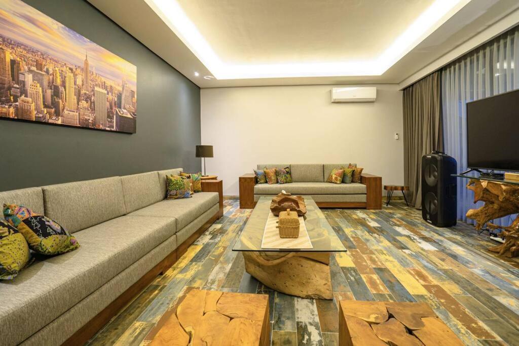Grand Villa Uluwatu ウンガサン エクステリア 写真