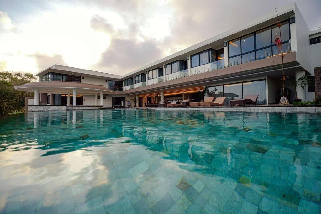 Grand Villa Uluwatu ウンガサン エクステリア 写真